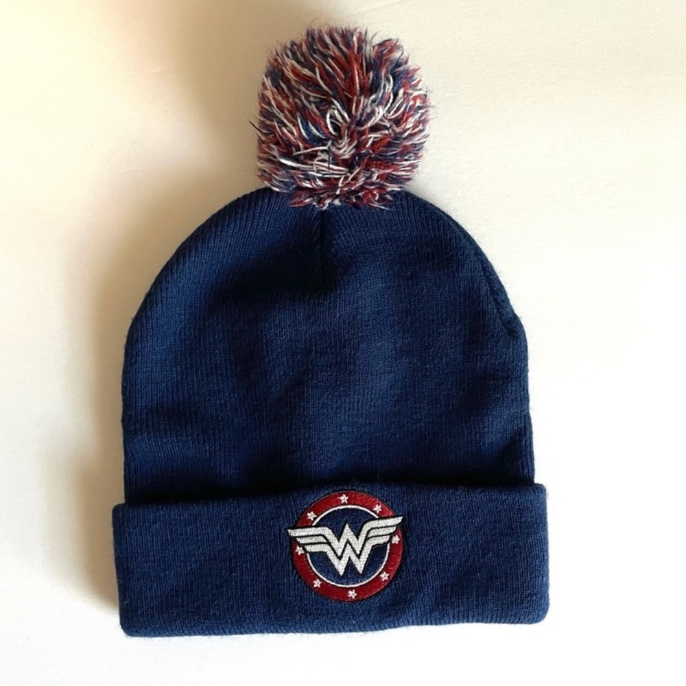 DC Wonder Woman navy blue red pom pom hat beanie